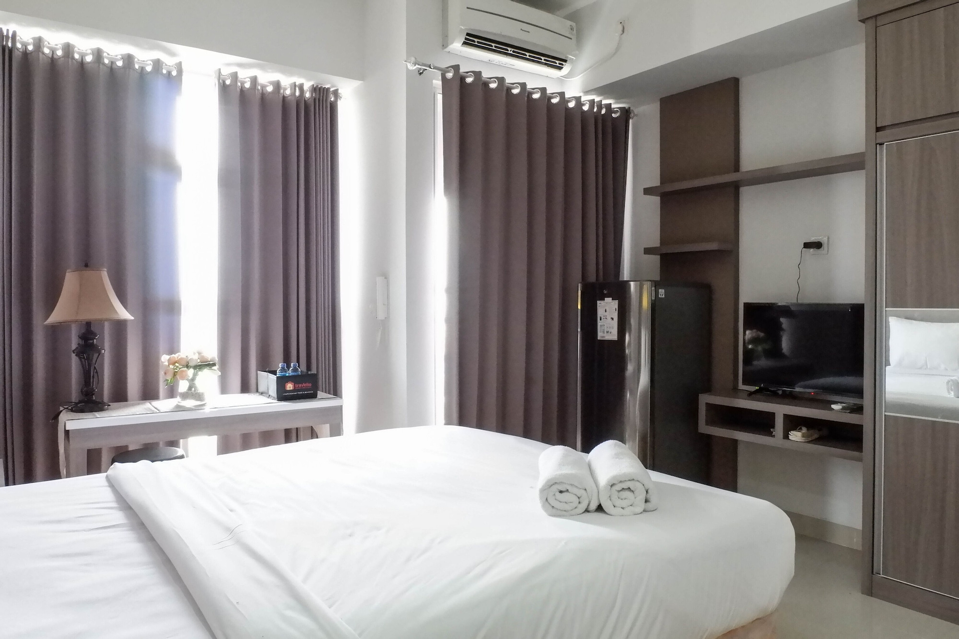Interior 3, Cozy And Compact Studio Apartment At Taman Melati Surabaya, Surabaya