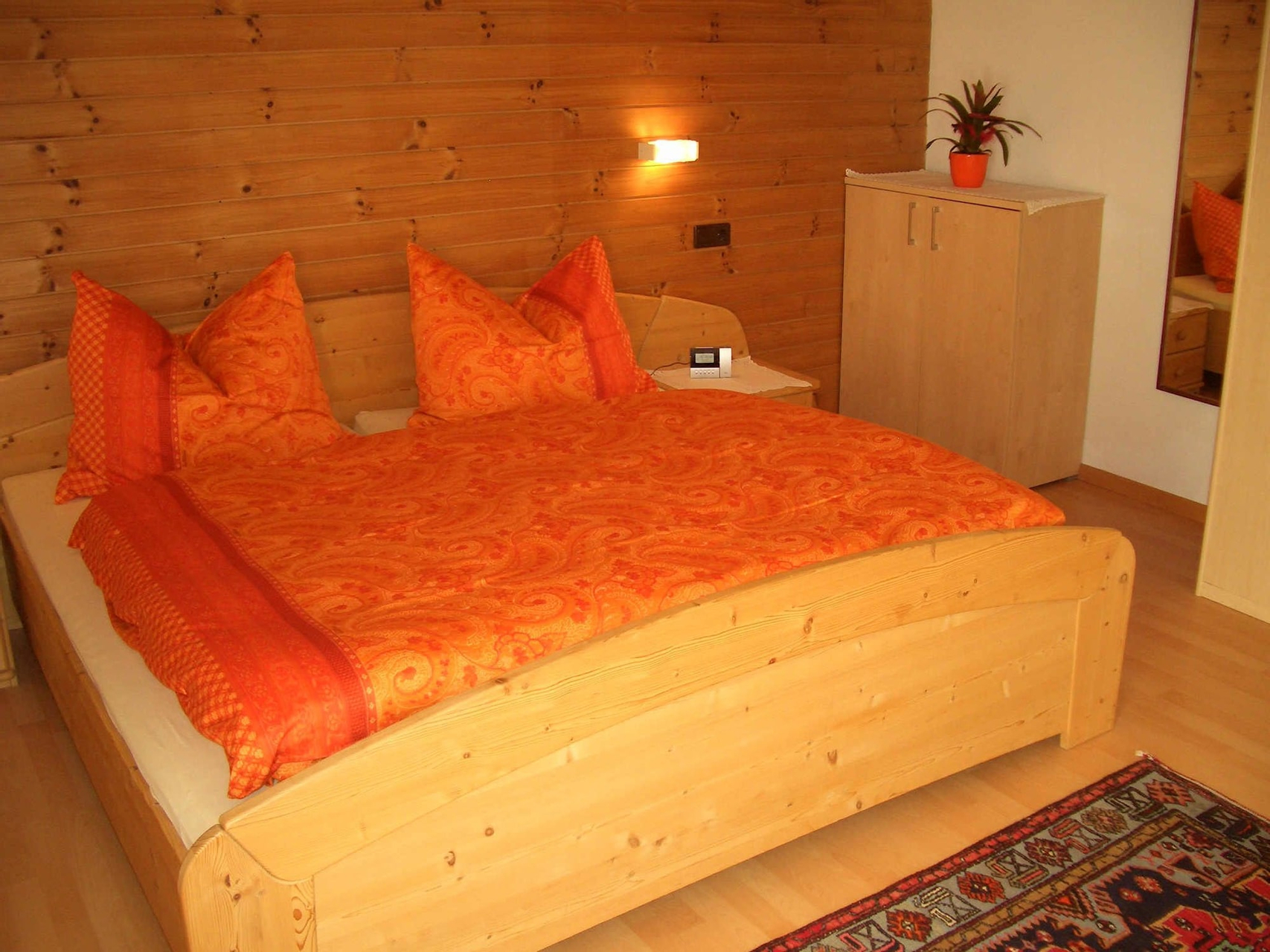 Bedroom 2, Apart-Hotel Alpenhof, Schwaz