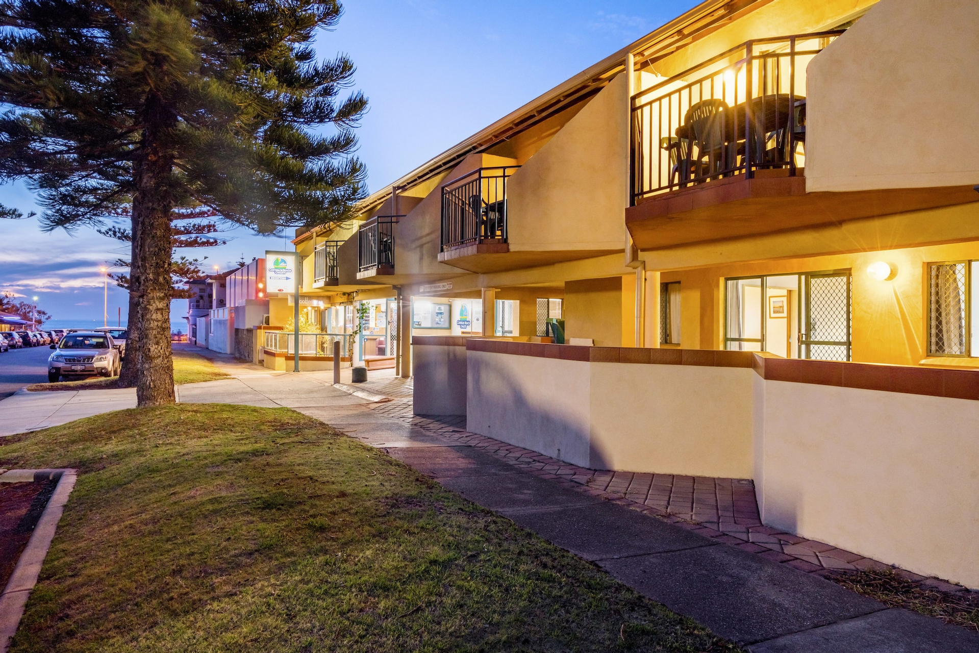 Exterior & Views 2, Cottesloe Beach Chalets, Cottesloe