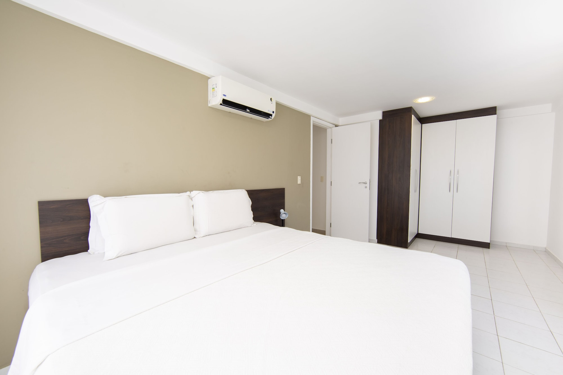 Bedroom 1, Flat casal com vista mar em Natal RN por Carpediem, Natal