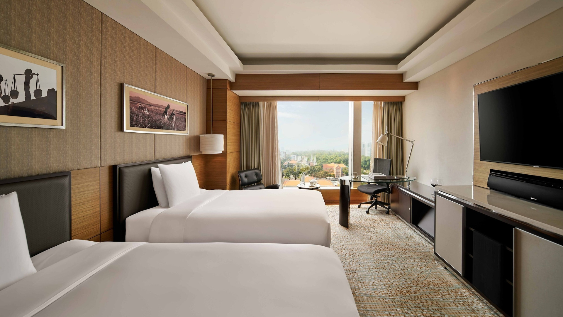 Classic Room, 2 Twin Beds (Cathedral View)