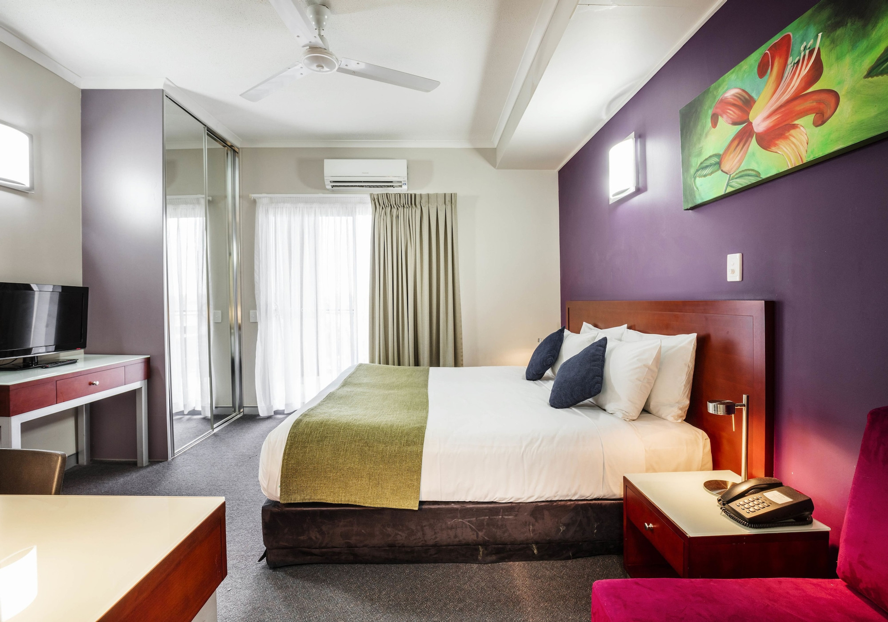 Bedroom 3, Novotel Darwin Airport, City - Remainder