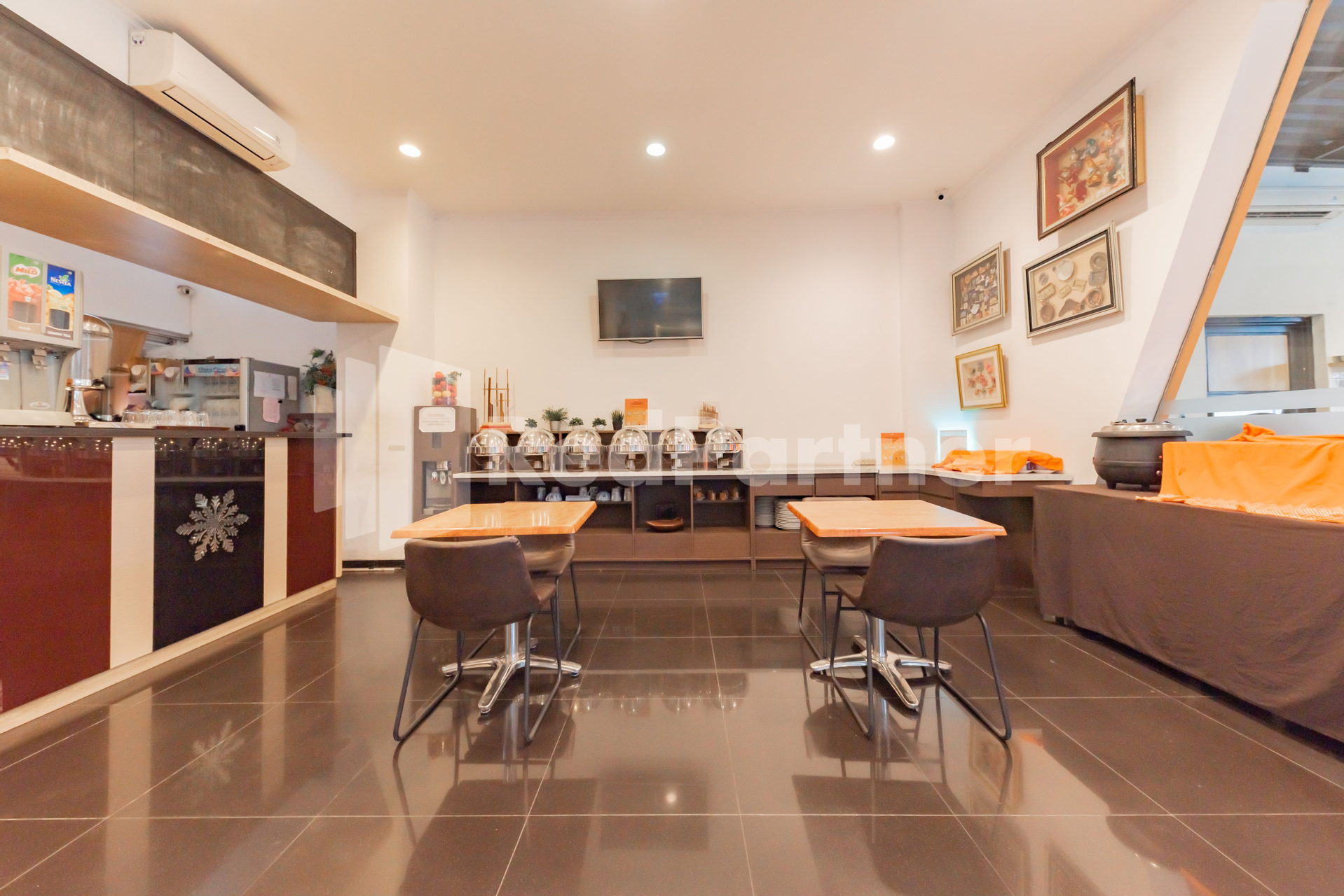 Food & Drinks 5, Hotel Alqueby RedPartner, Bandung