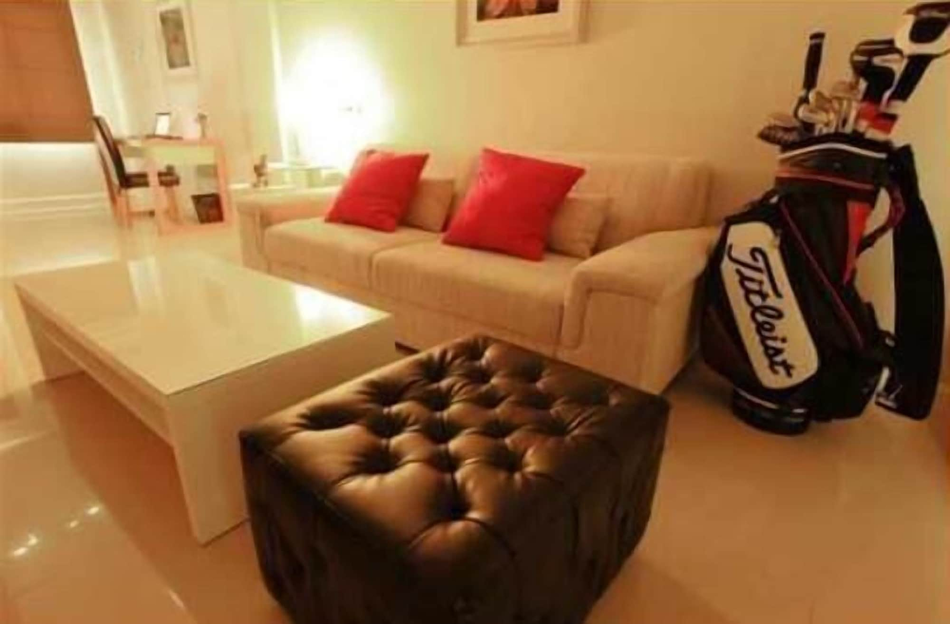 The One Residence Hotel, Prawet