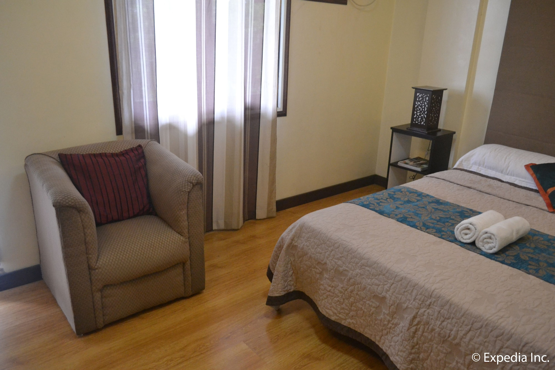 Bedroom 3, Twin Pines Suites, Tagaytay City