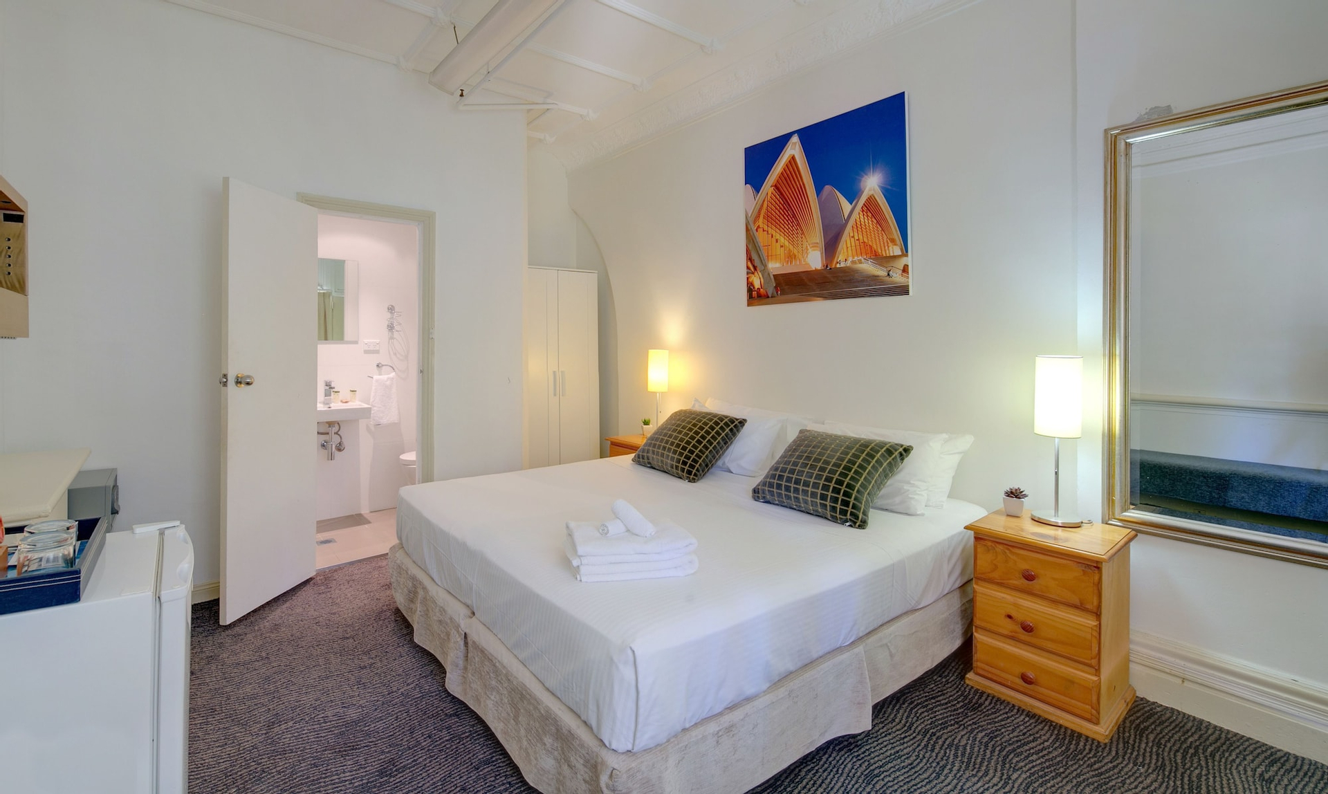 Bedroom 3, Neutral Bay Lodge, Sydney