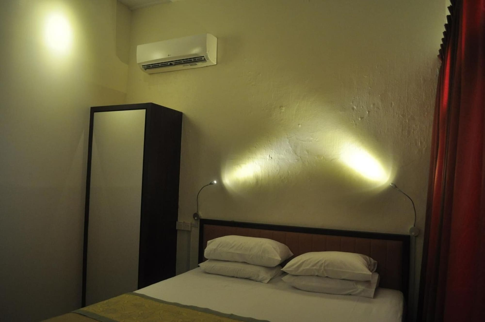 Bedroom 3, Red Inn Court, Pulau Penang