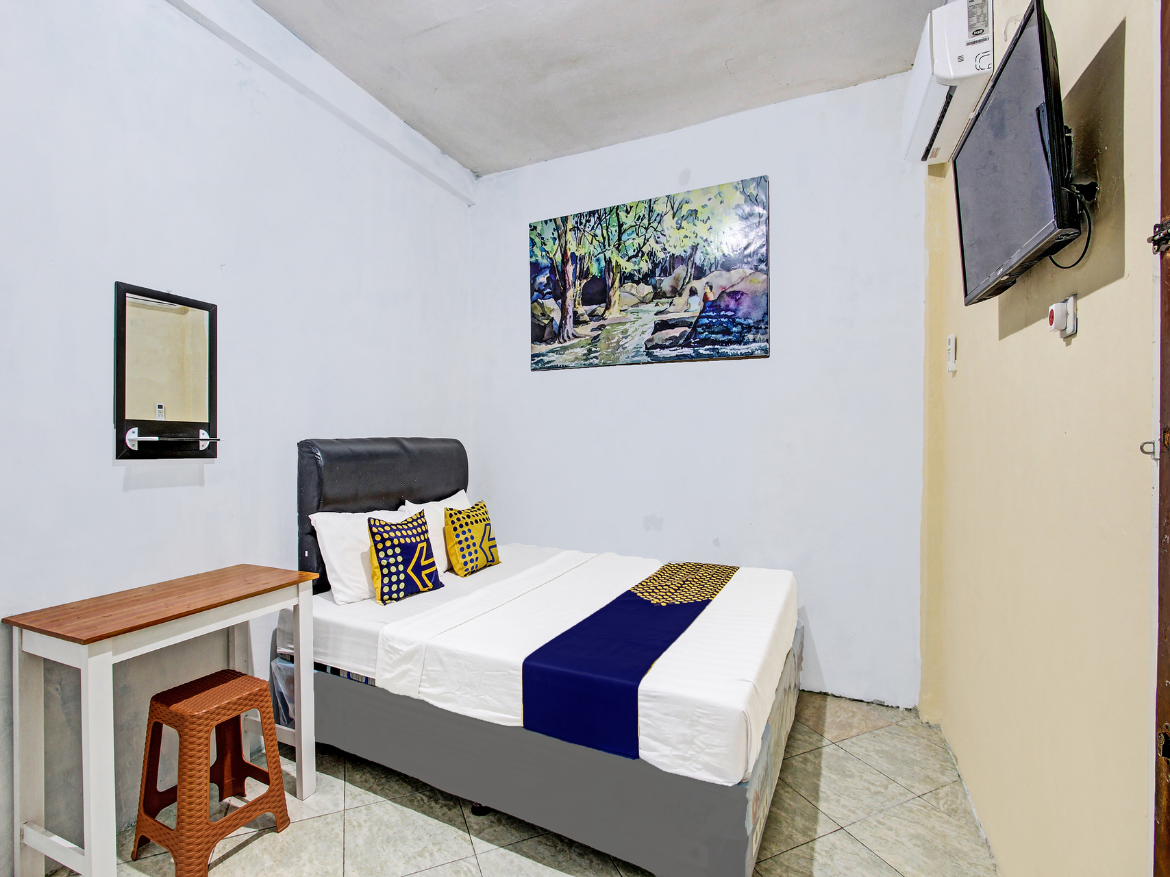 SPOT ON 92319 White House Syariah, Yogyakarta