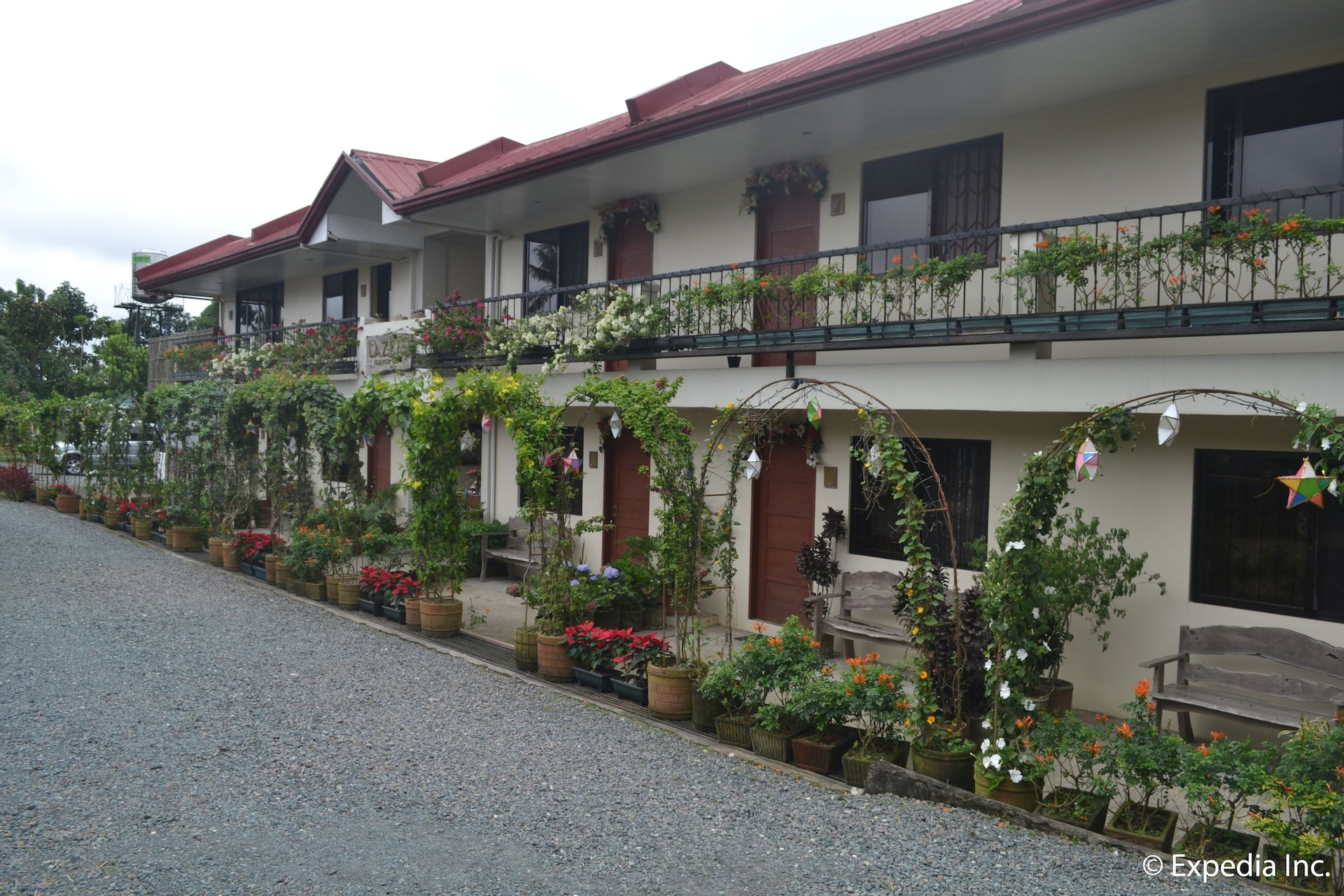 Exterior 1, Lazea Tagaytay Inn, Tagaytay City
