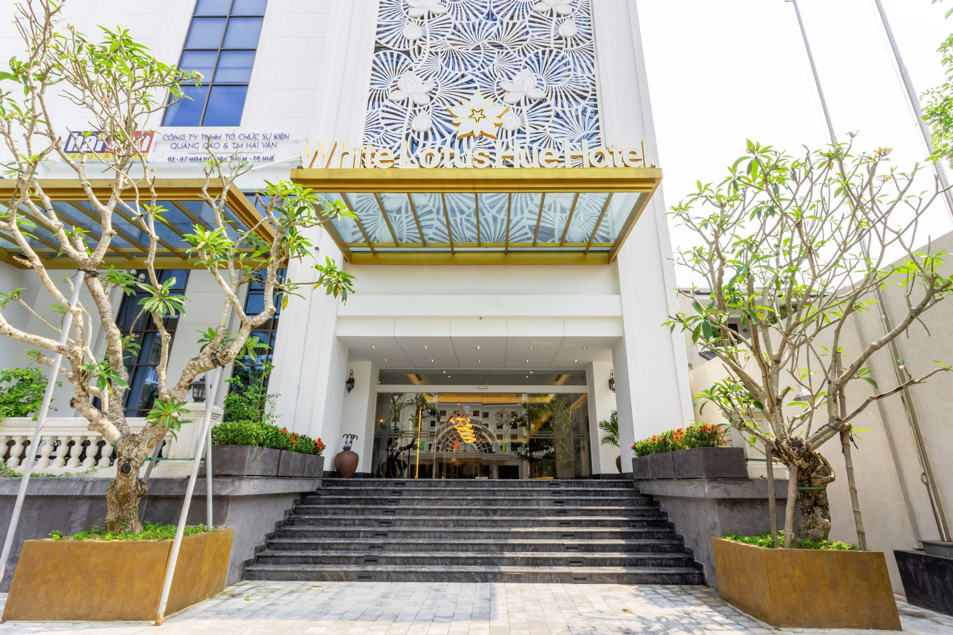 Exterior & Views 2, White lotus hue hotel, Huế
