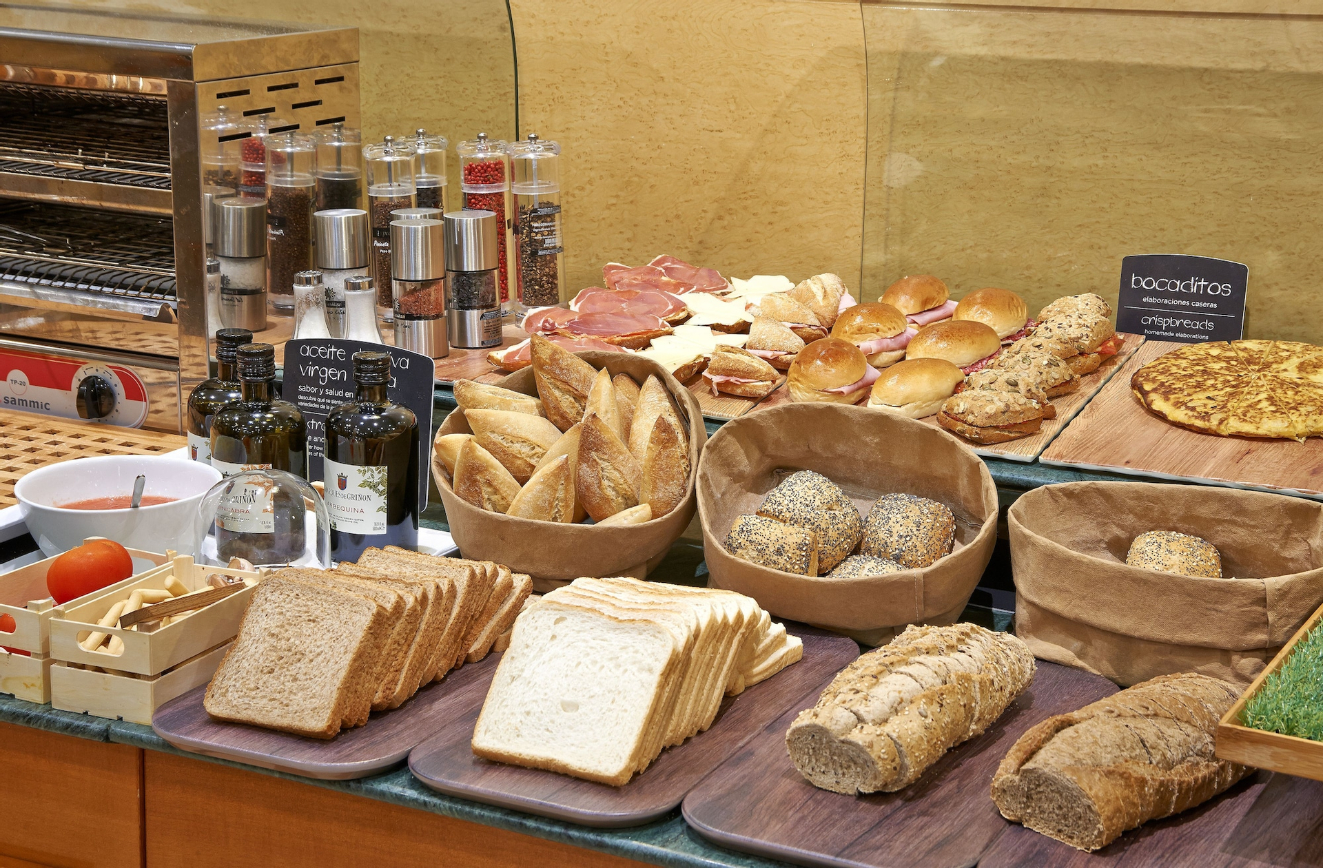 Food & Drinks 5, NH Sport, Zaragoza