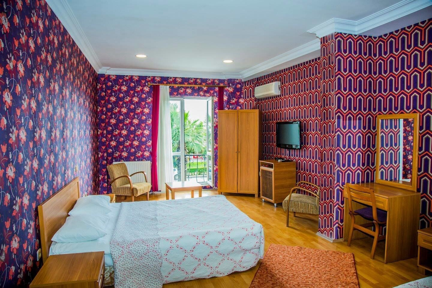 Bedroom 1, Azim Otel, Ereğli