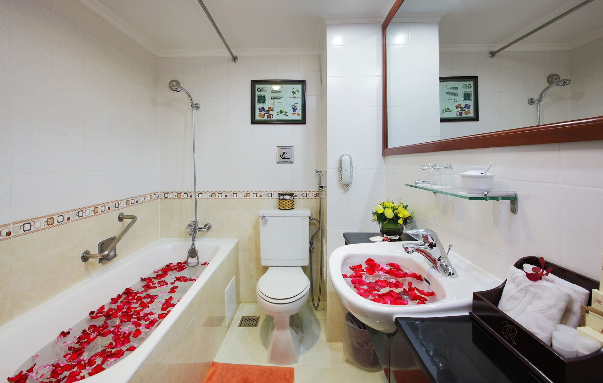 Bedroom 5, Royal Hotel Saigon, Quận 1