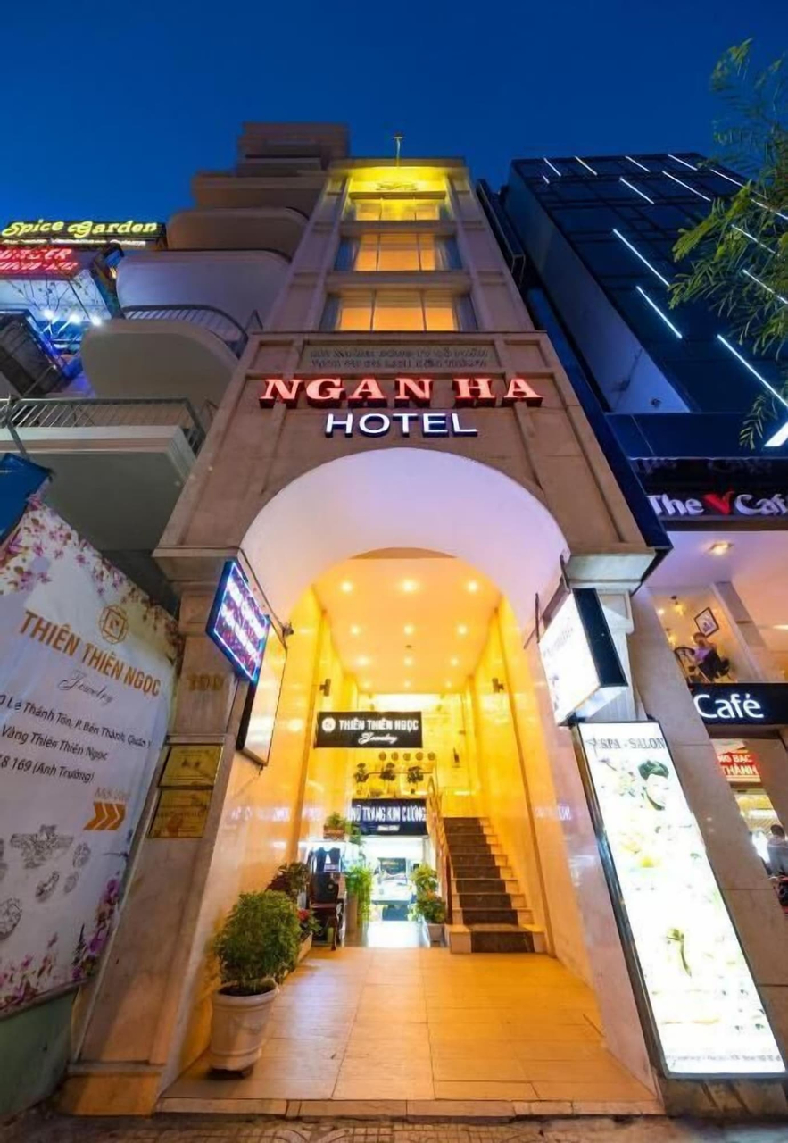 Ngan Ha Hotel, Quận 1