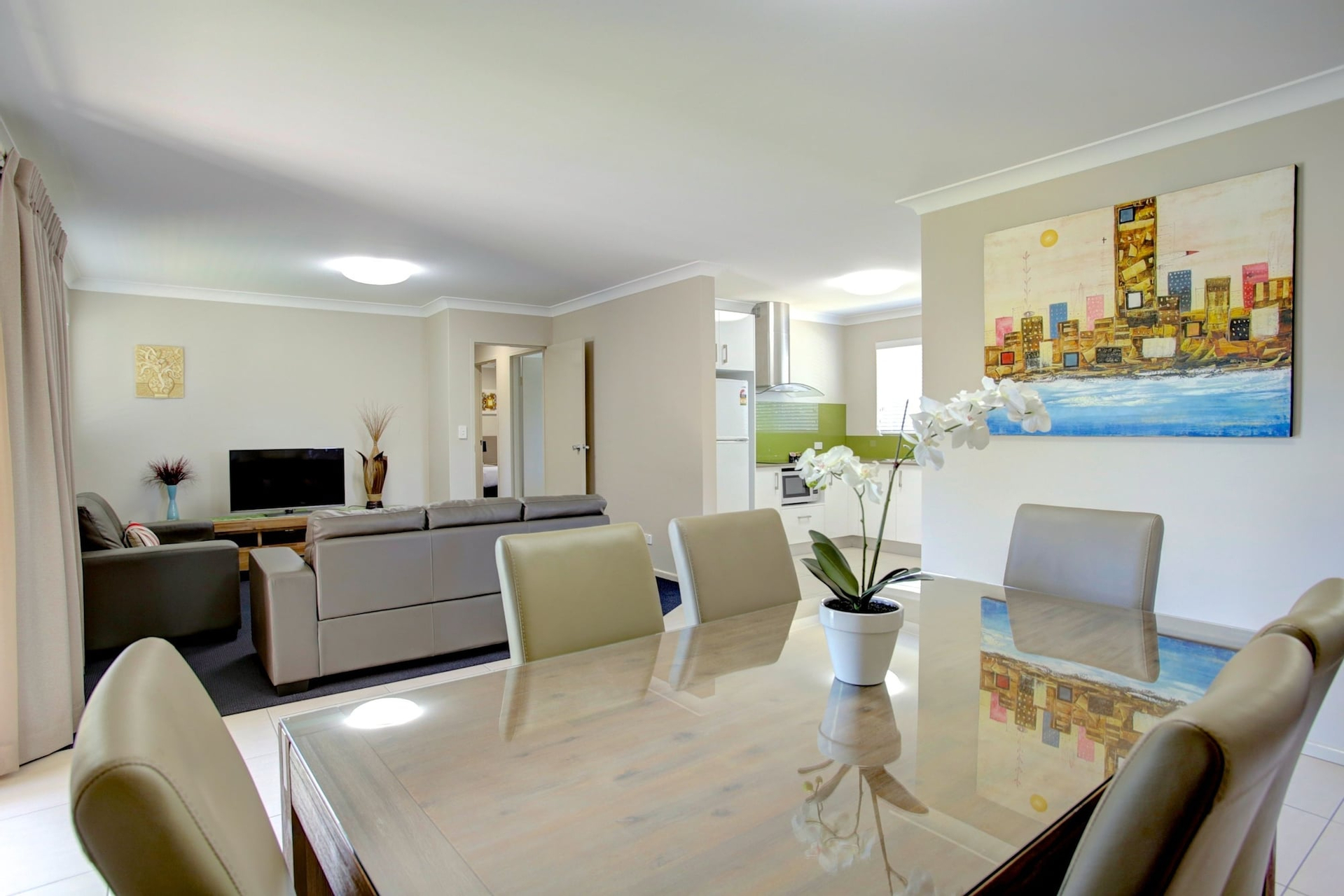 Living area 3, Beachpark Apartments, Coffs Harbour - Pt A