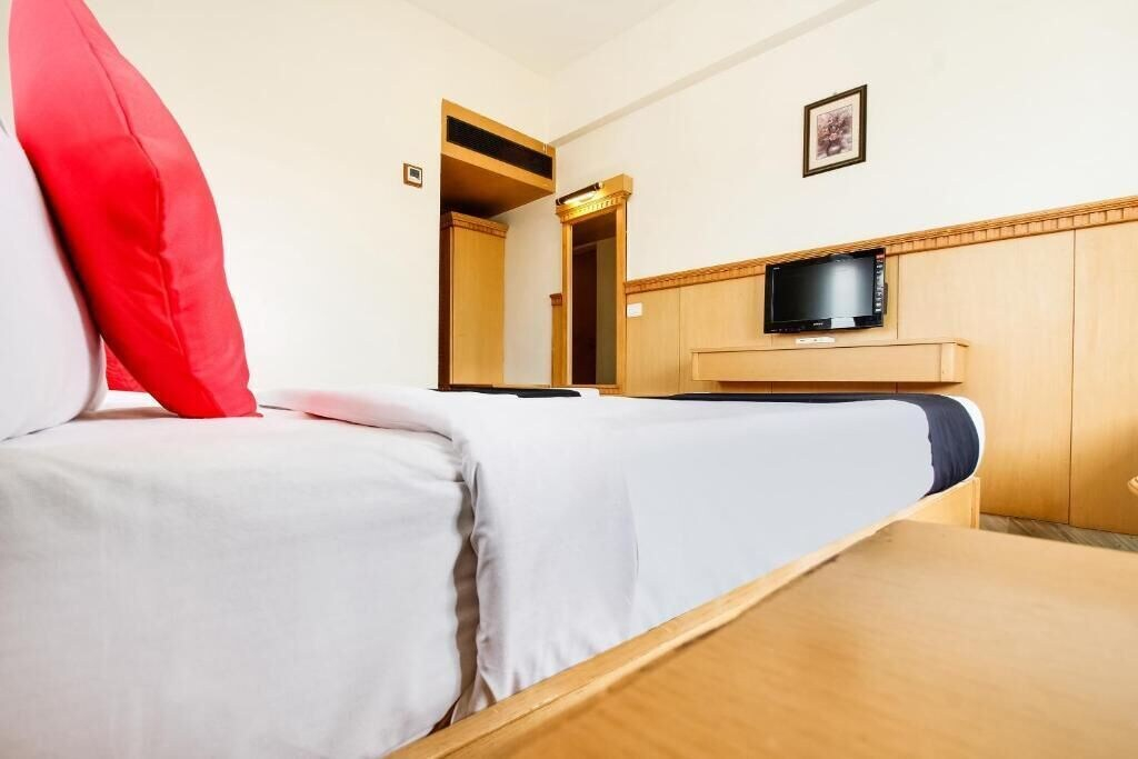 Bedroom 3, Hotel Raj, Thoothukkudi