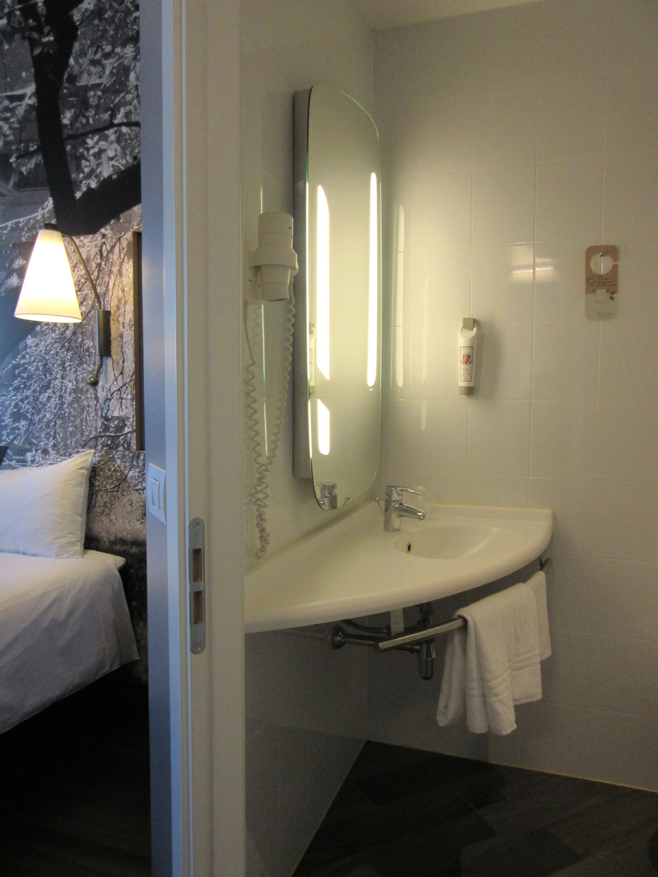 Bedroom 3, ibis Milano Fiera, Milano