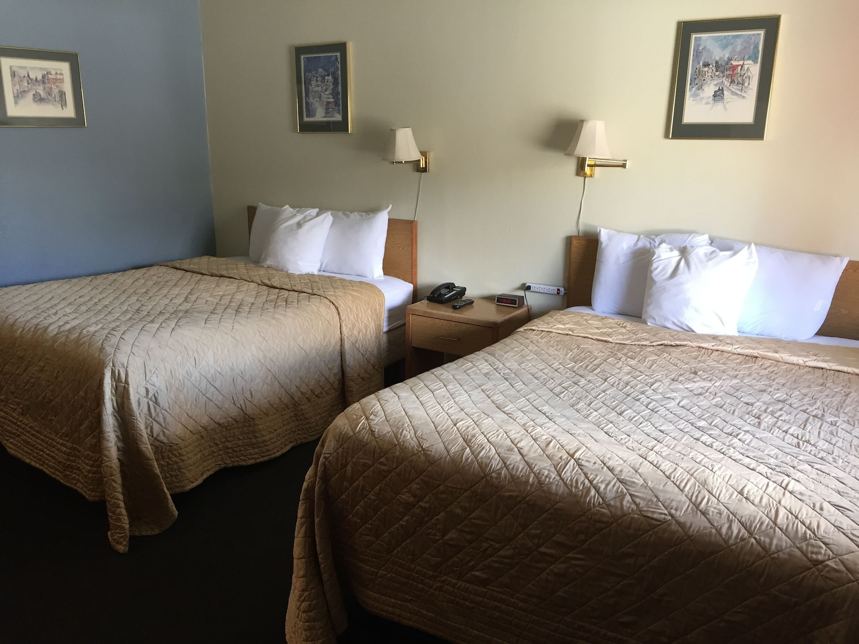 Room 4, Holiday Lodge, Nevada