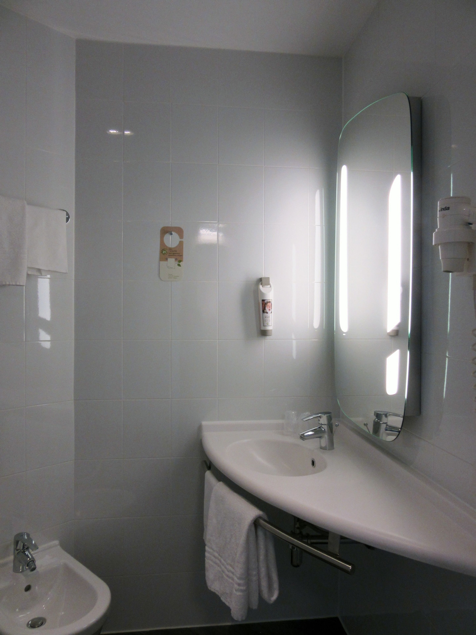 Bedroom 4, ibis Milano Fiera, Milano