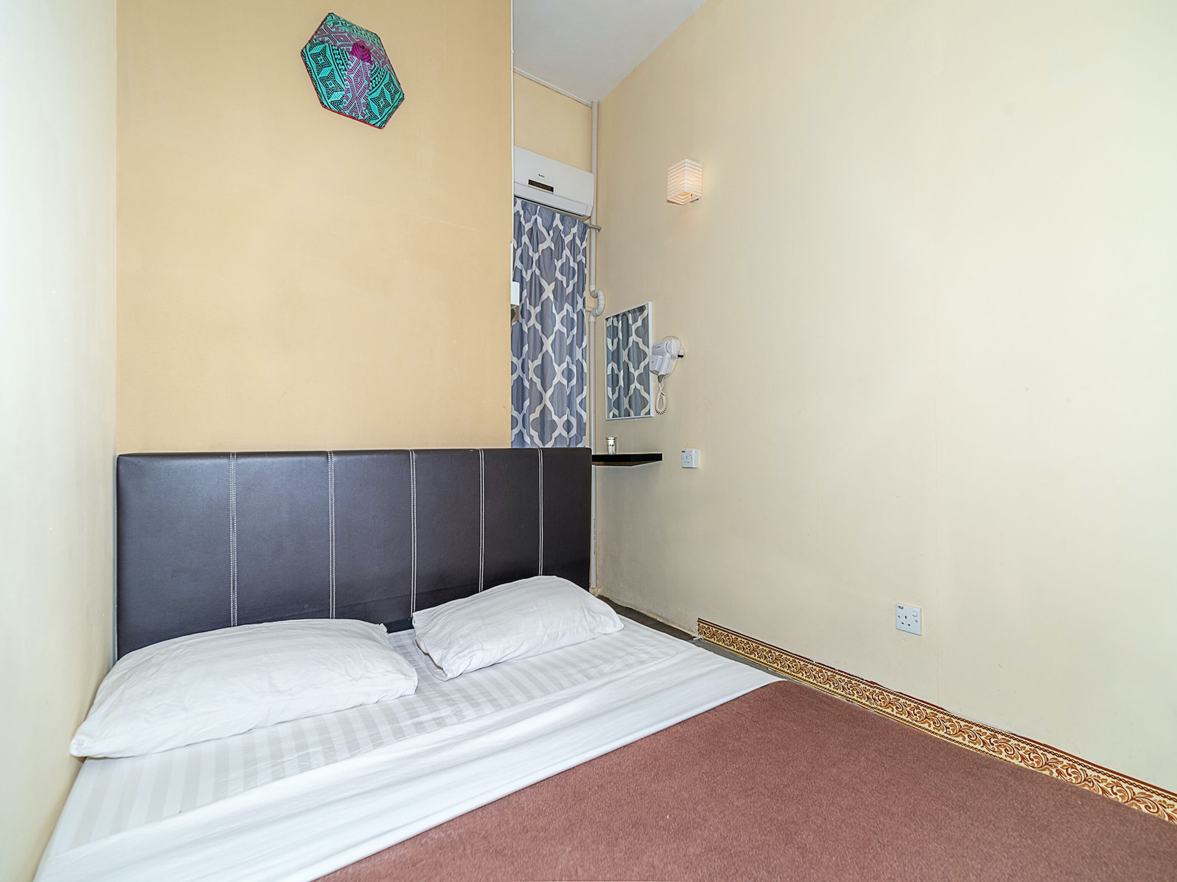 Bedroom 5, SPOT ON 90042 One Plaza Eco Hotel, Keningau