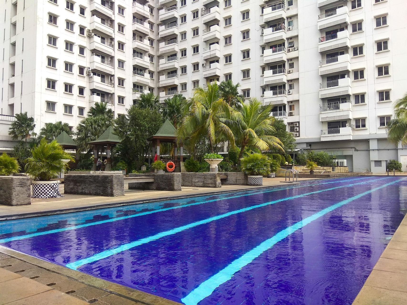 Exterior & Views 2, Spacious and Cozy 3BR Poins Square Apartment By Travelio, Jakarta Selatan