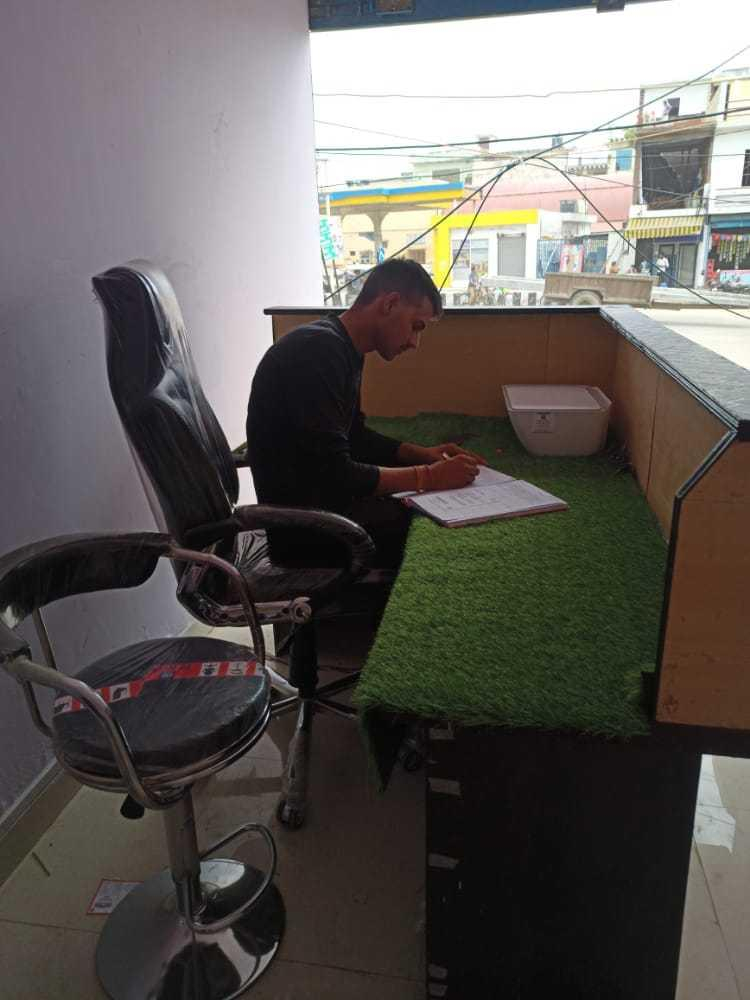 OYO Blue Star Rr, Bulandshahr