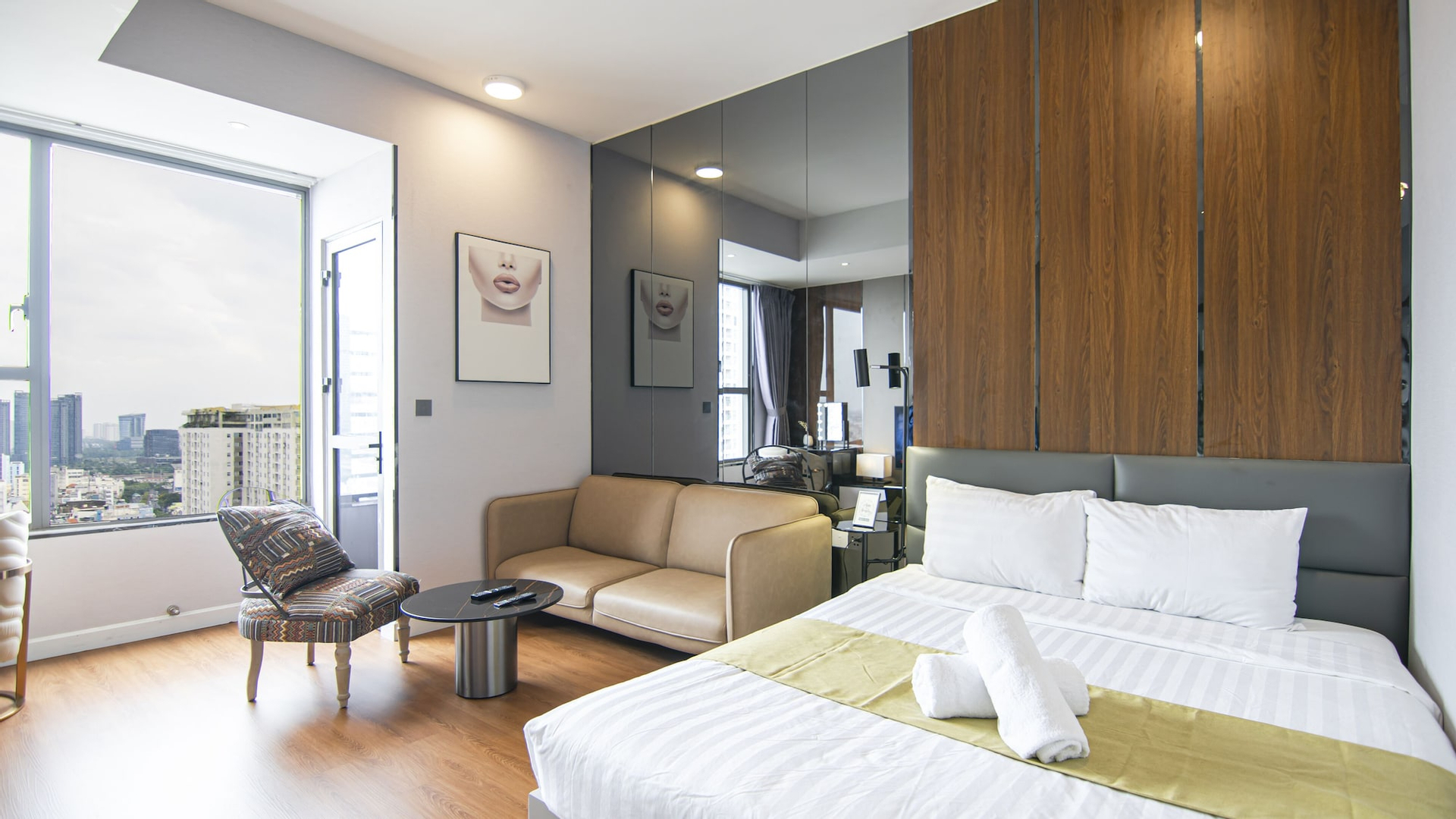 Homet Saigon - RiverGate, Quận 4