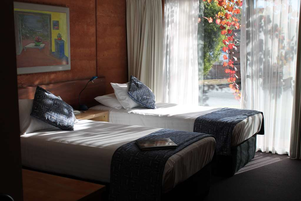 Bedroom 2, Best Western Pemberton Hotel, Manjimup