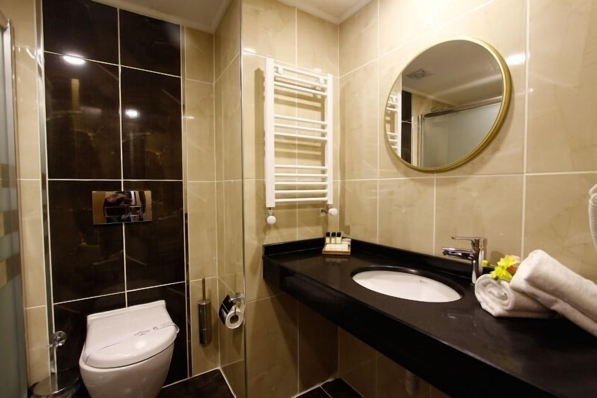 Bathroom 2, Soylu Hotel, Merkez