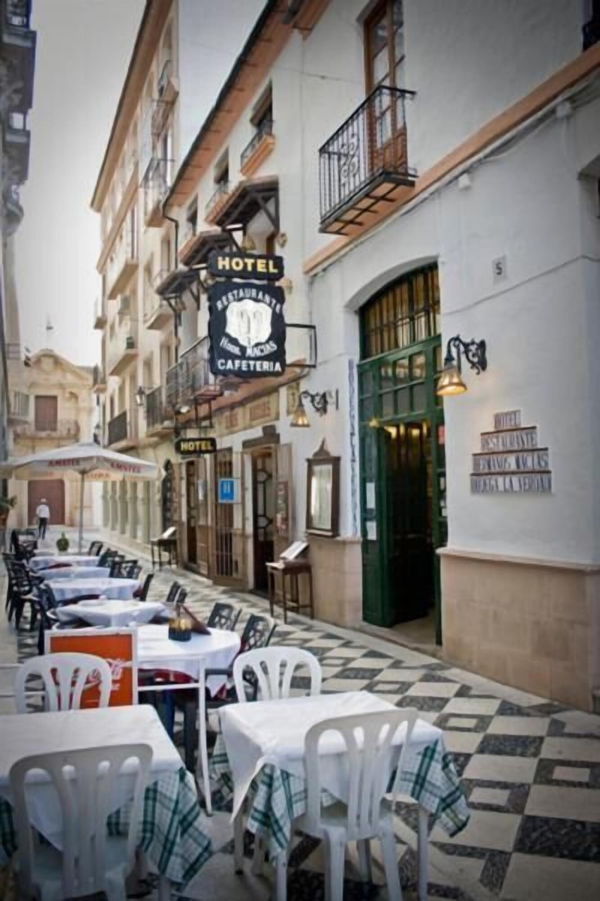 Food & Drinks 2, Hermanos Macias, Málaga