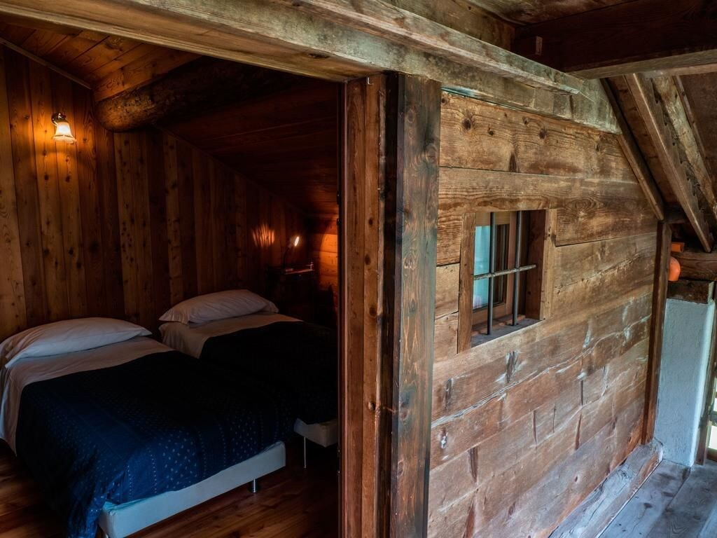Bedroom 2, Hotel Montagna di Luce, Vercelli