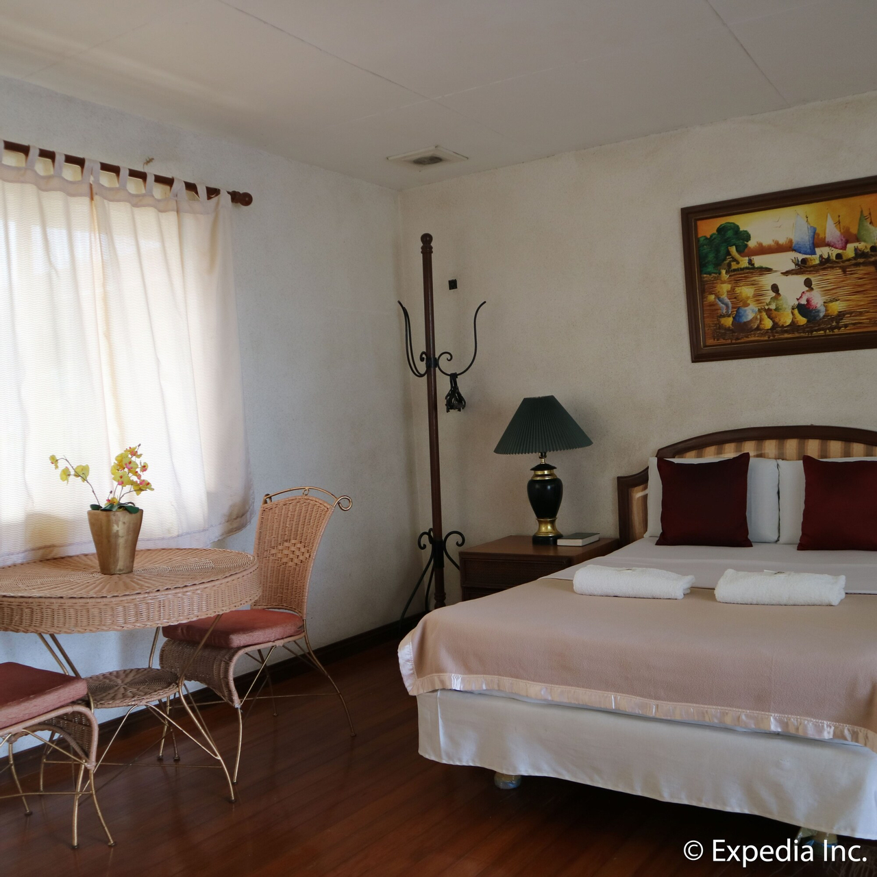 Room 4, City of Springs Hotel, Los Baños