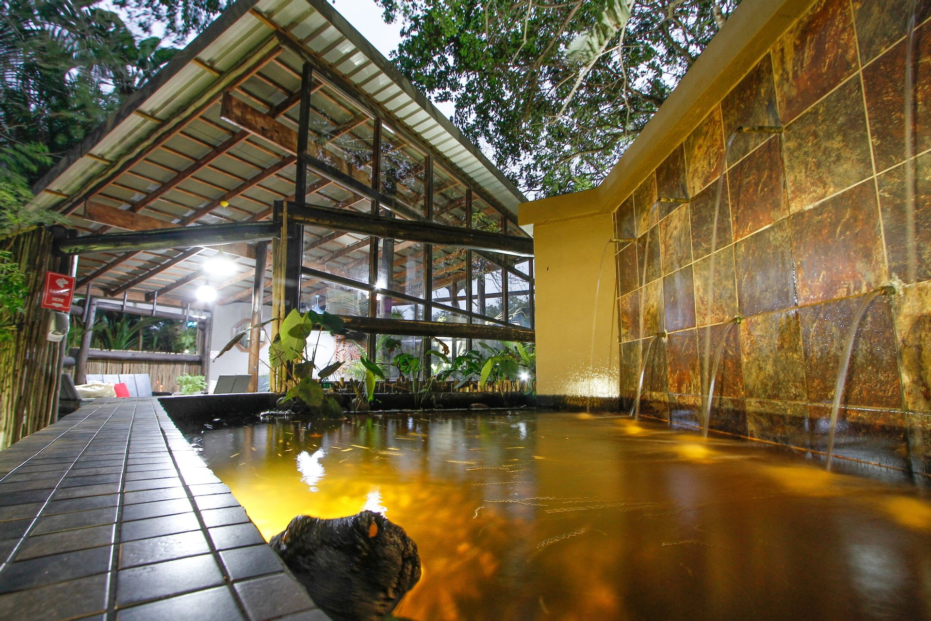 Umlilo Lodge, Umkhanyakude