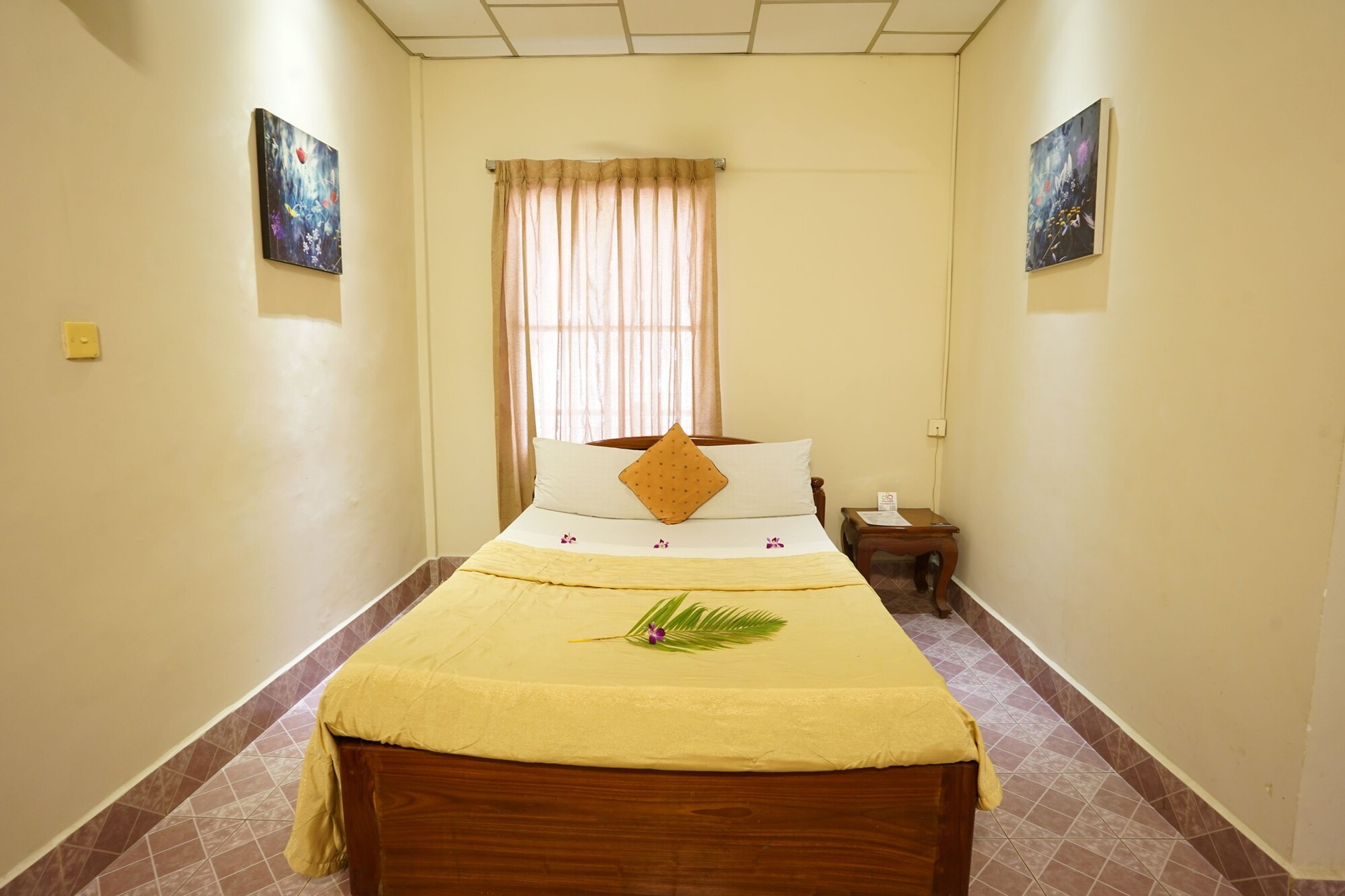 Bedroom 3, Royal Hotel, Svay Pao
