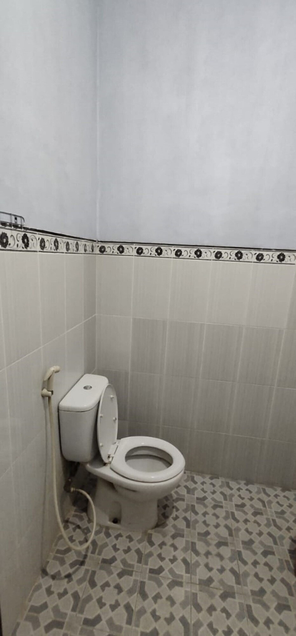 Bathroom 1, Wahyu Utomo Syariah, Karanganyar