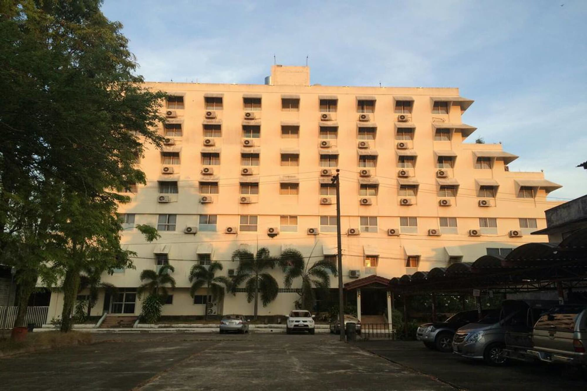 Paradorn Inn, Muang Chumphon