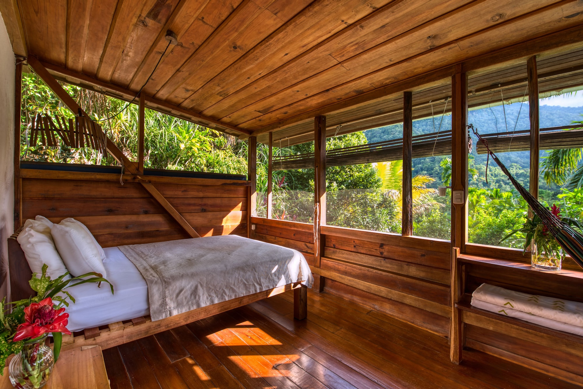 Room 5, Omega Tours Adventure Company & Eco Jungle Lodge, La Ceiba