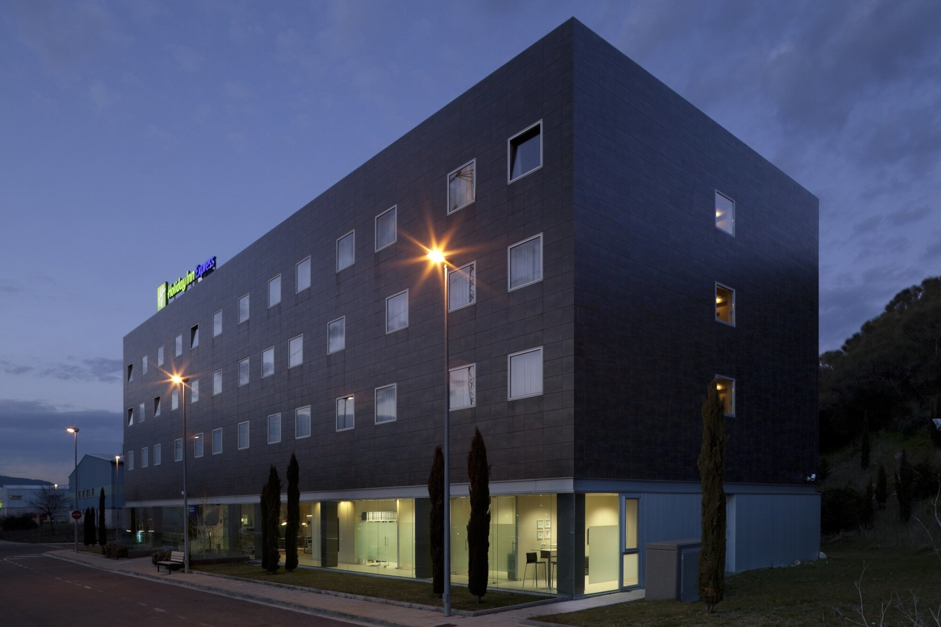 Exterior & Views 2, Holiday Inn Express Pamplona, Navarra