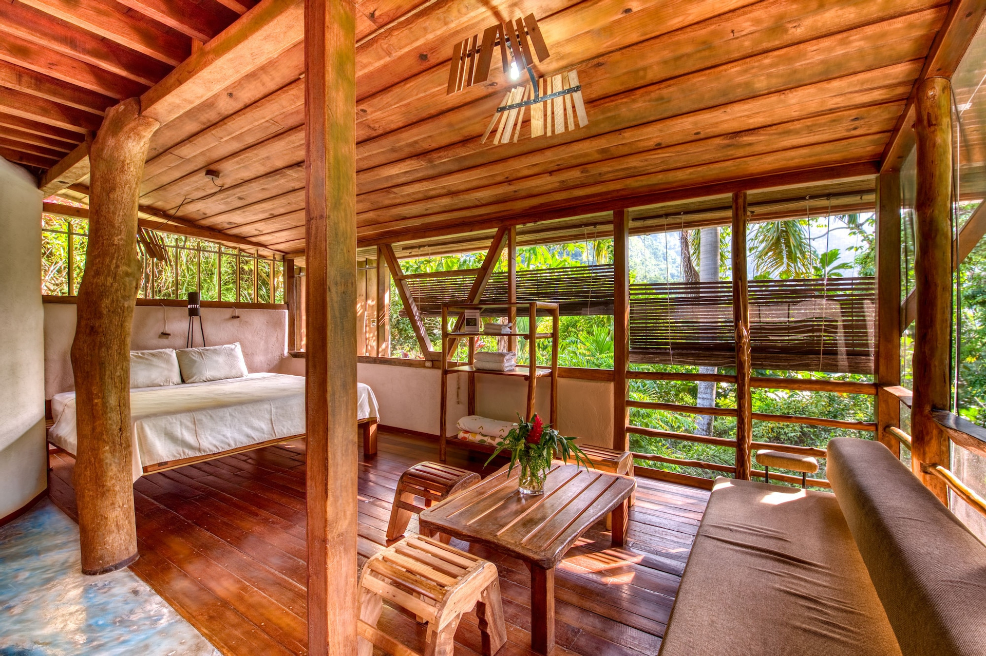Omega Tours Adventure Company & Eco Jungle Lodge, La Ceiba