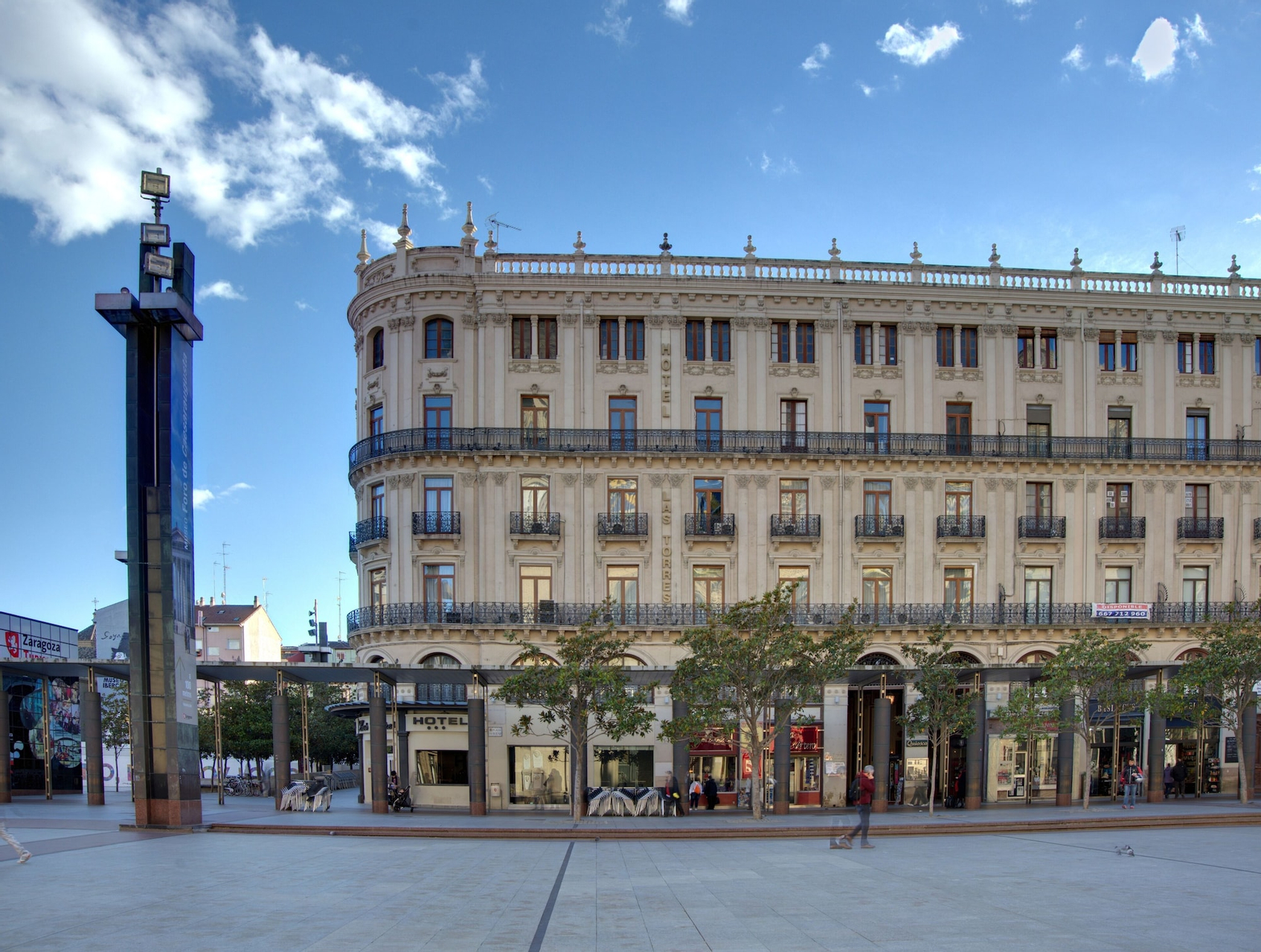 Others 5, Pilar Plaza, Zaragoza