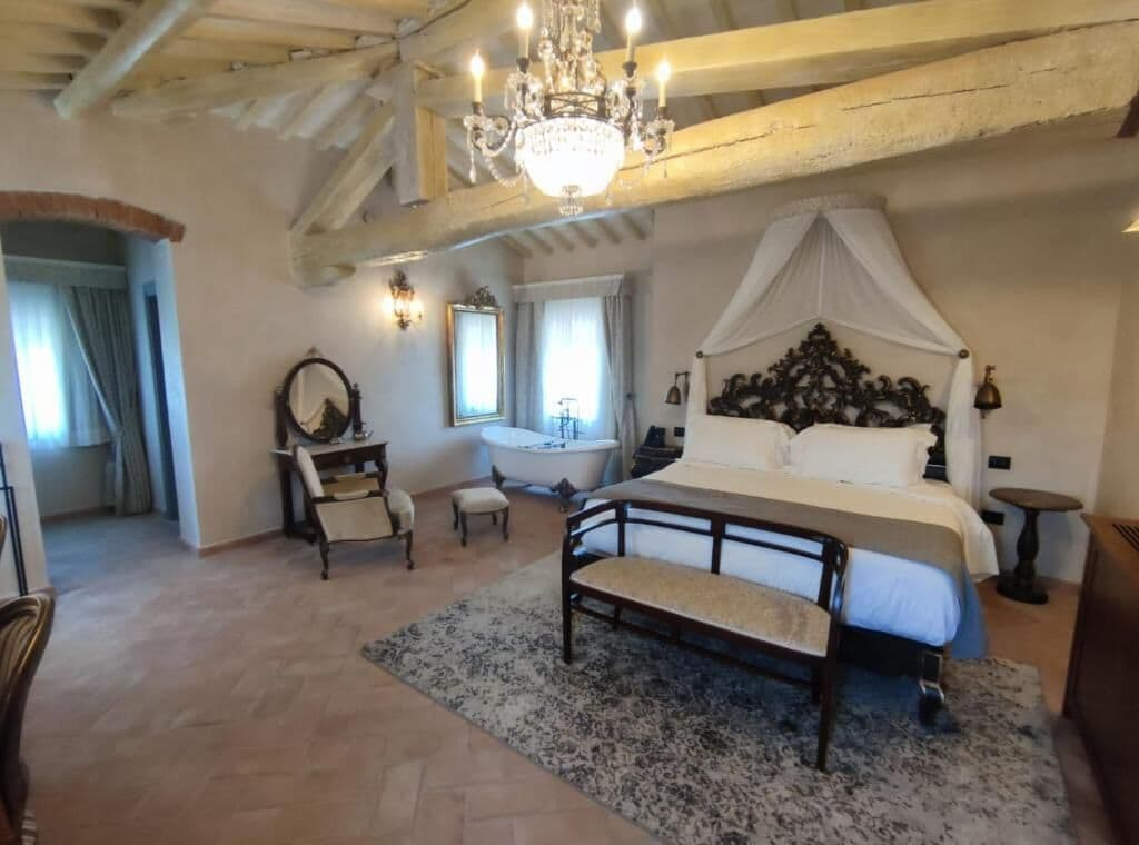 Room 2, Villa Petriolo, Florence