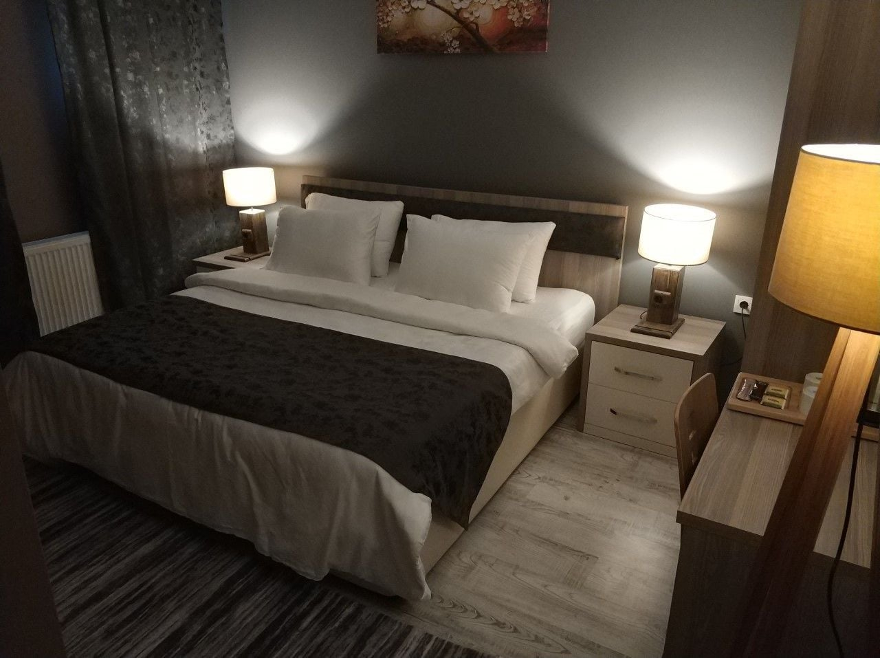 Room 2, Staron Otel, Merkez