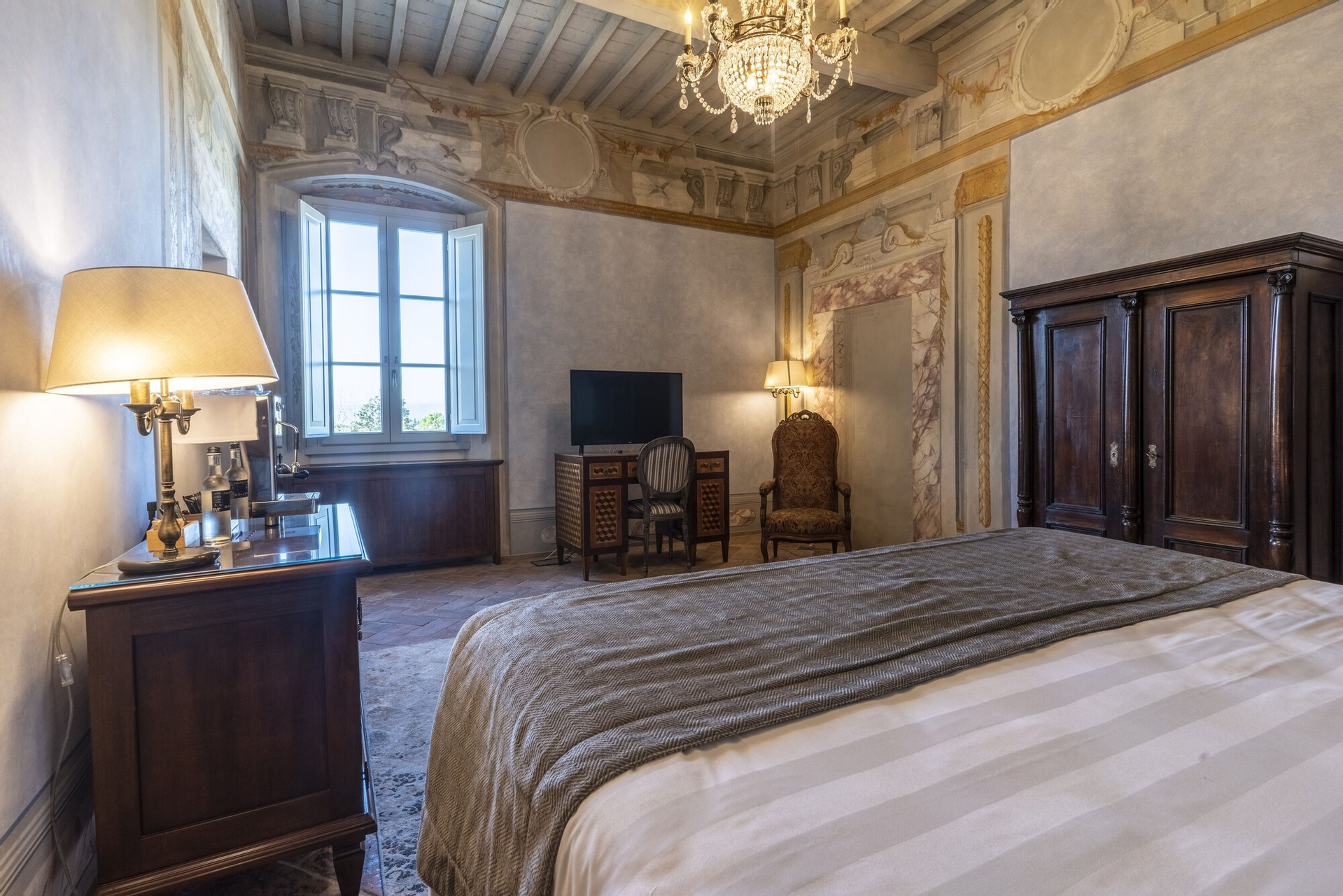Room 4, Villa Petriolo, Florence