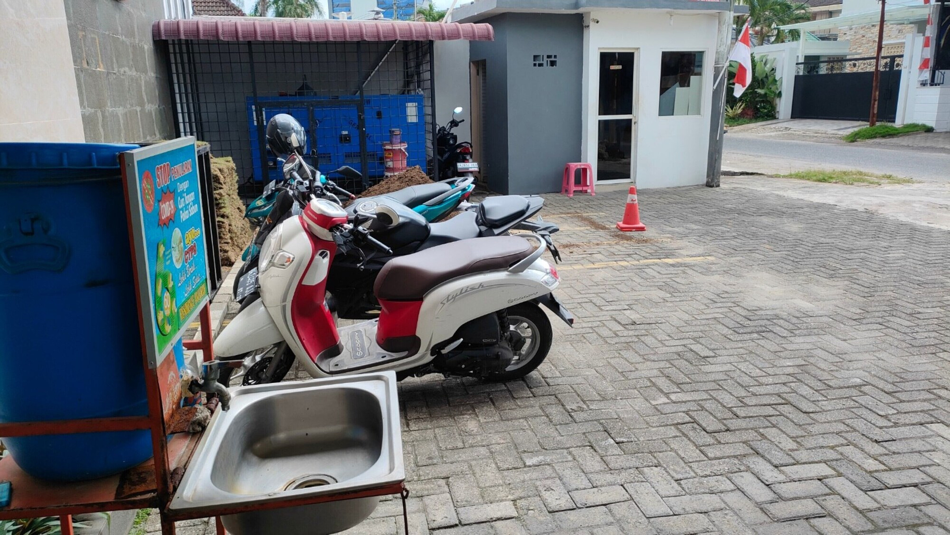 Parking 3, Residence Anugrah, Medan