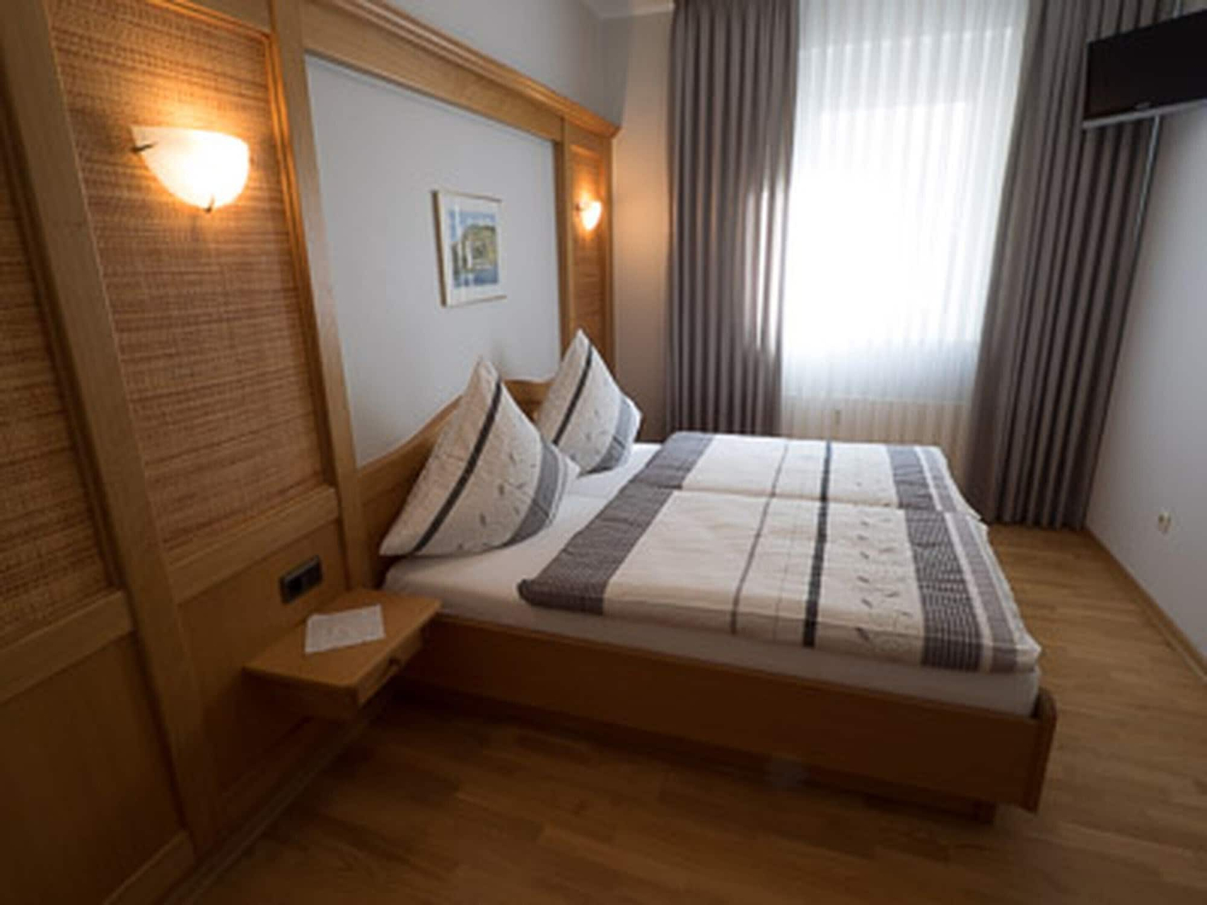 Bedroom 1, Weingut Jacob Lill IV. Nachfolger, Rheingau-Taunus-Kreis