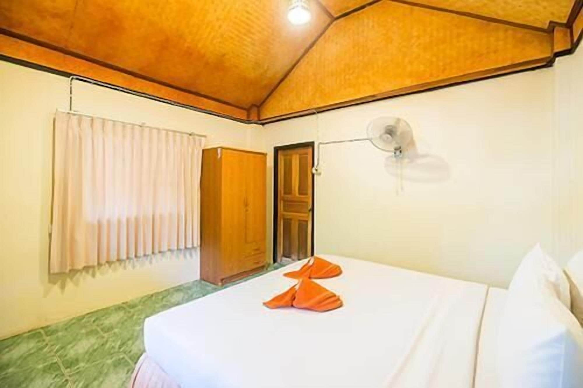 Room 4, Budget KK Hill Resort, Ko Lanta