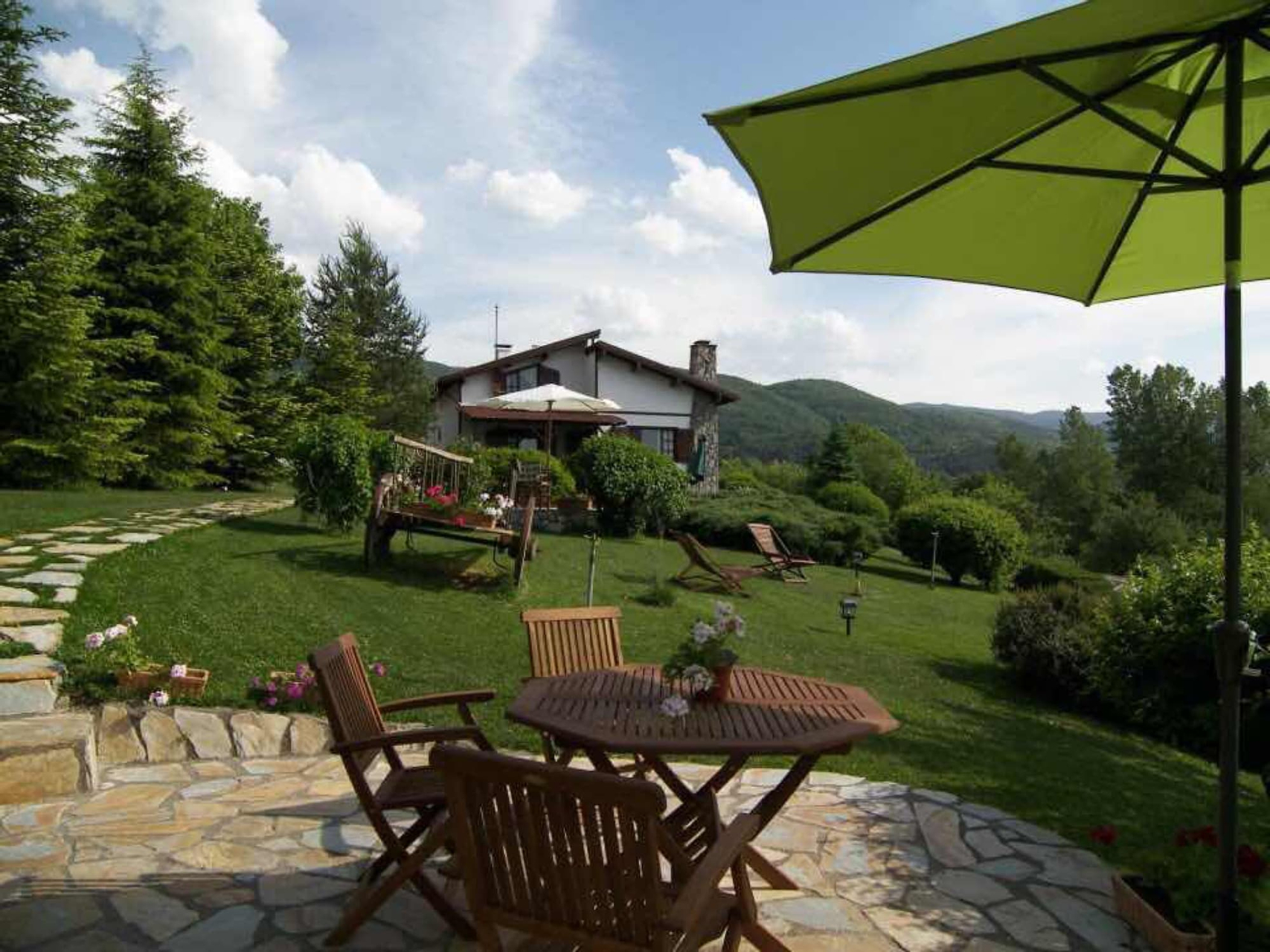 Villa Neva Hotel, Merkez