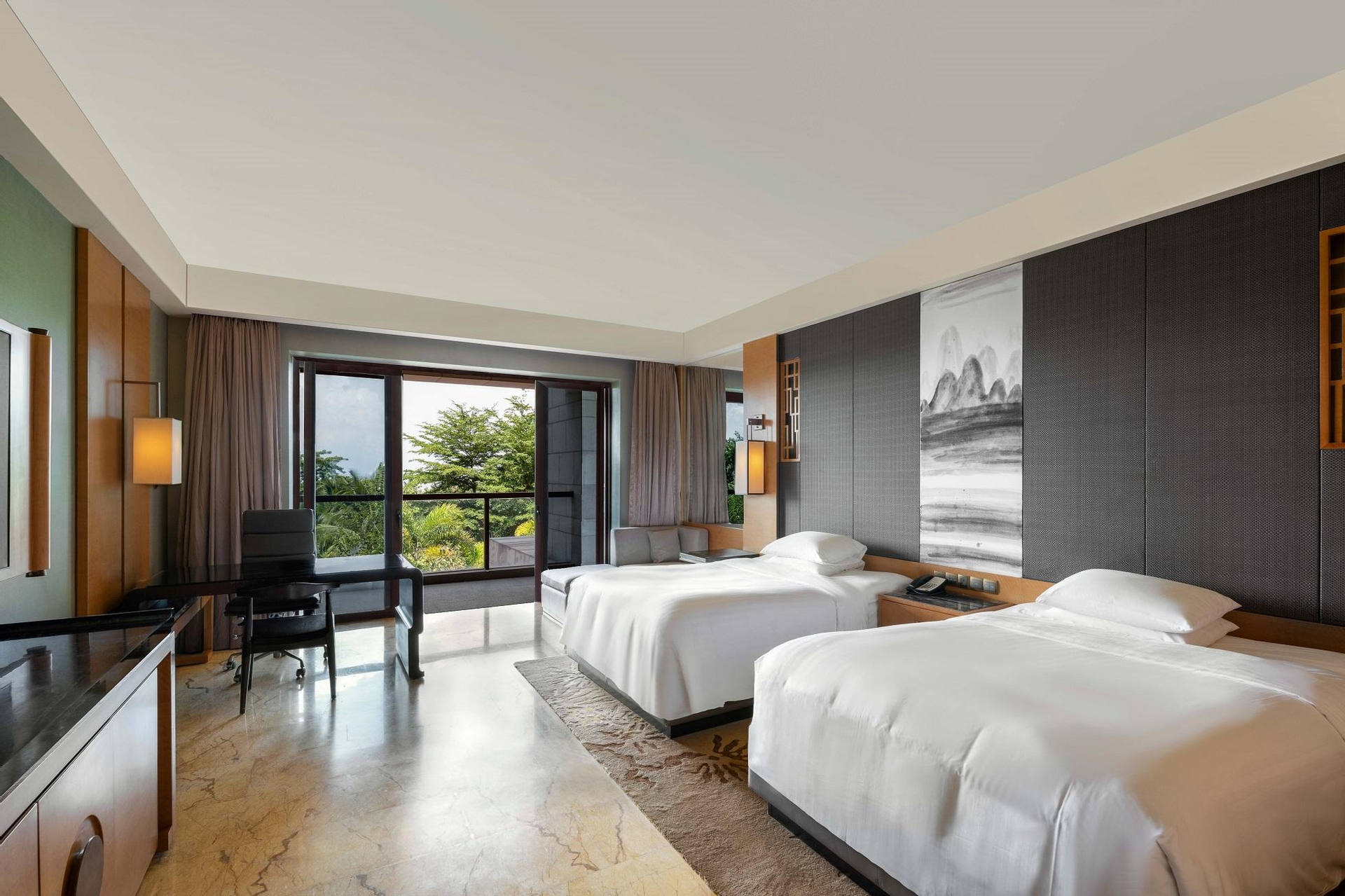 Deluxe Room - View