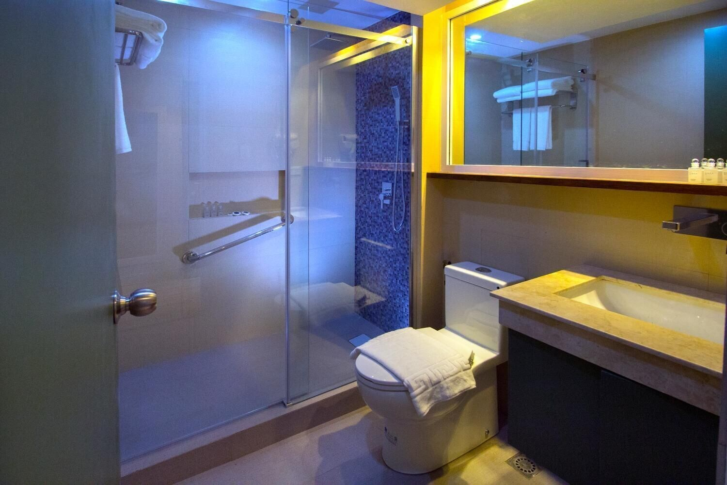 Bathroom, Sola Hotel, Laoag City