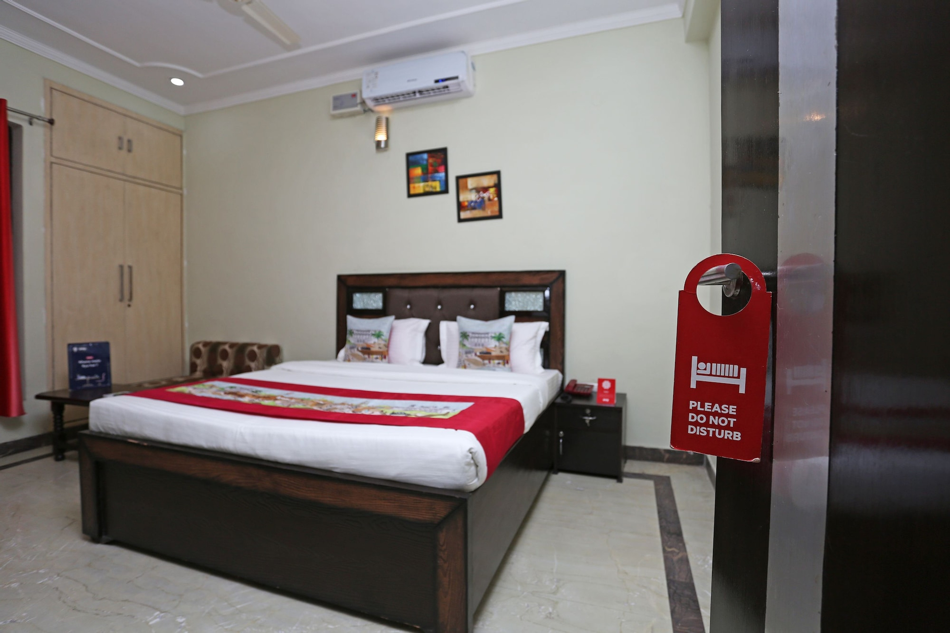 Room 1, OYO 9274 Homey Stay Suites, Faridabad